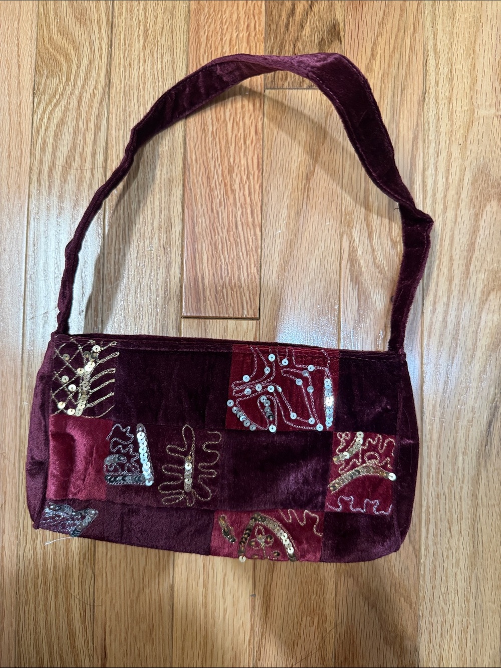 Embellished Velvet Shoulder Bag in Burgundy